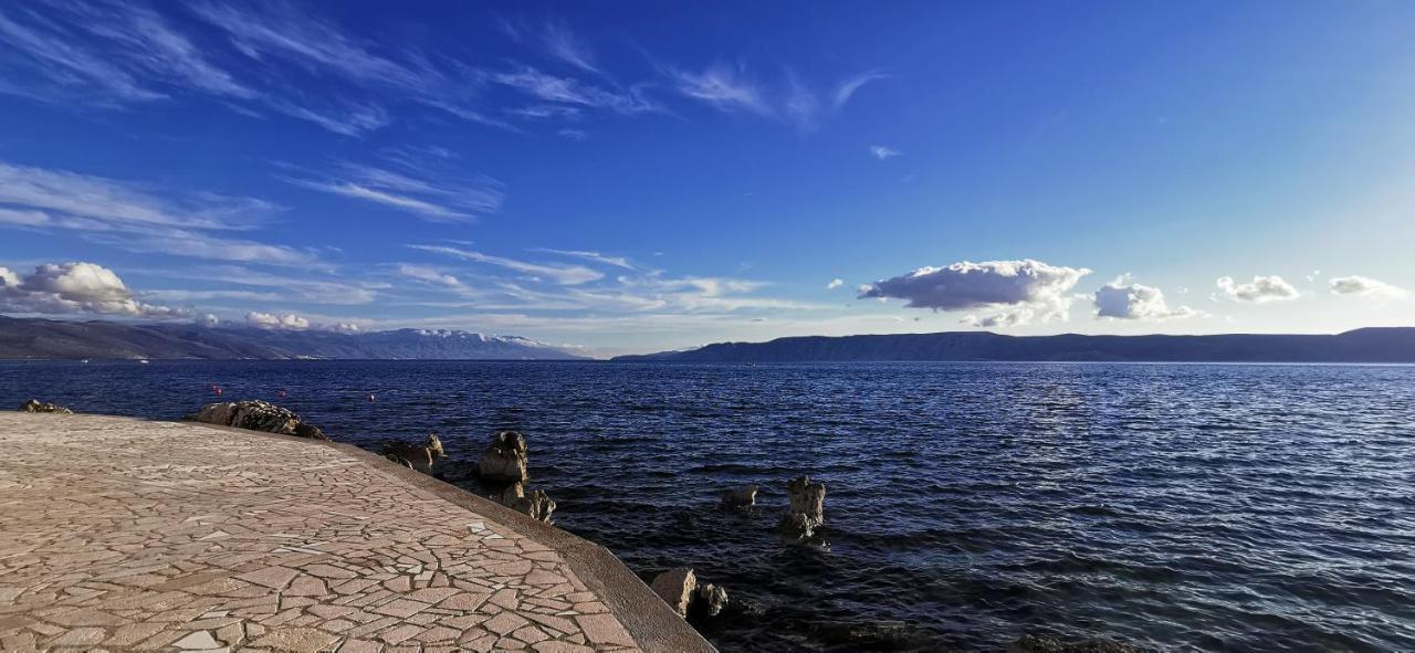Altstadtvilla Ban'S โนวีวีโนดอลสกี ภายนอก รูปภาพ